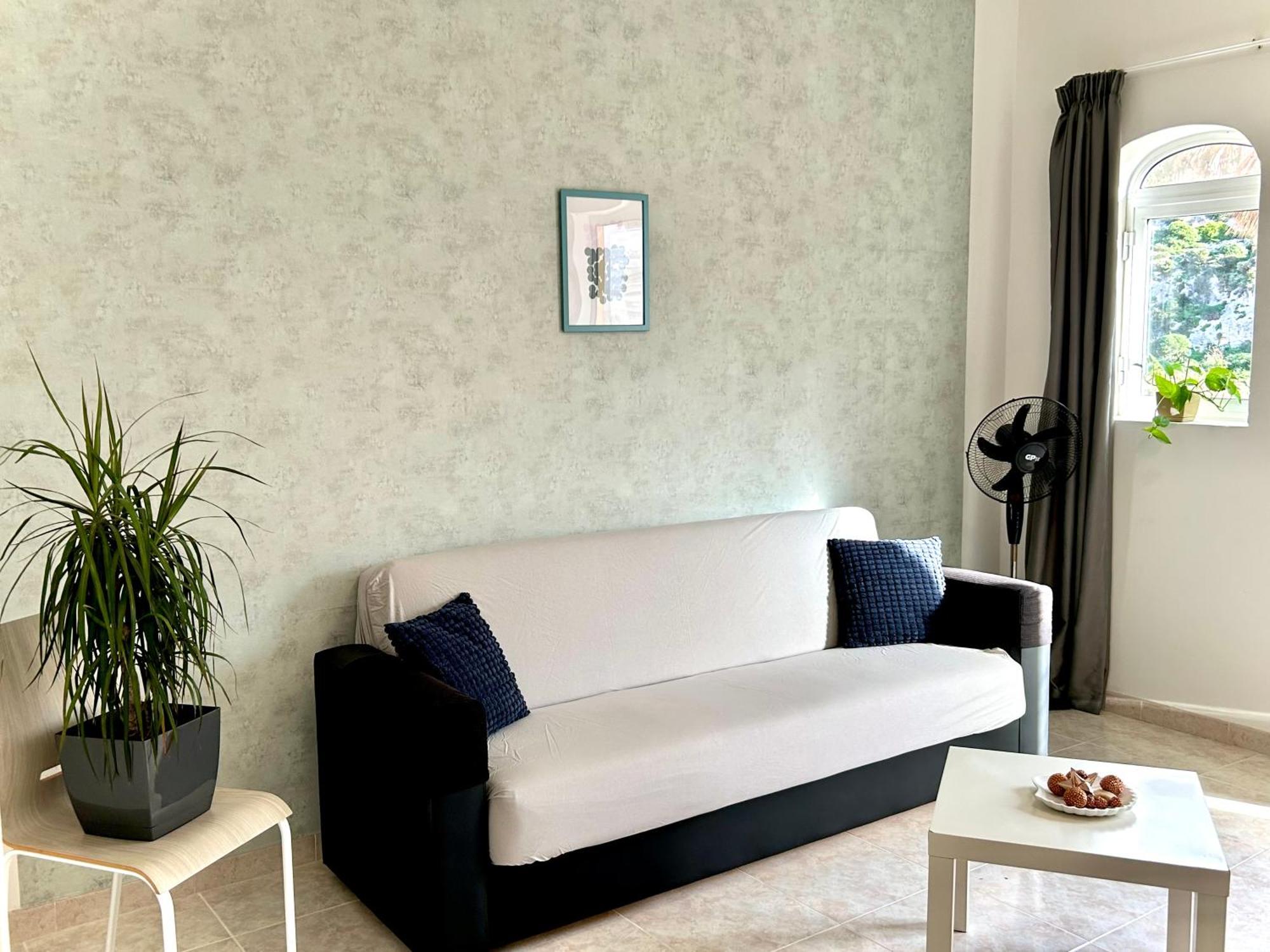 Arzella Apartments Xlendi Stylish Stay Near Beach Local Eats Exterior photo