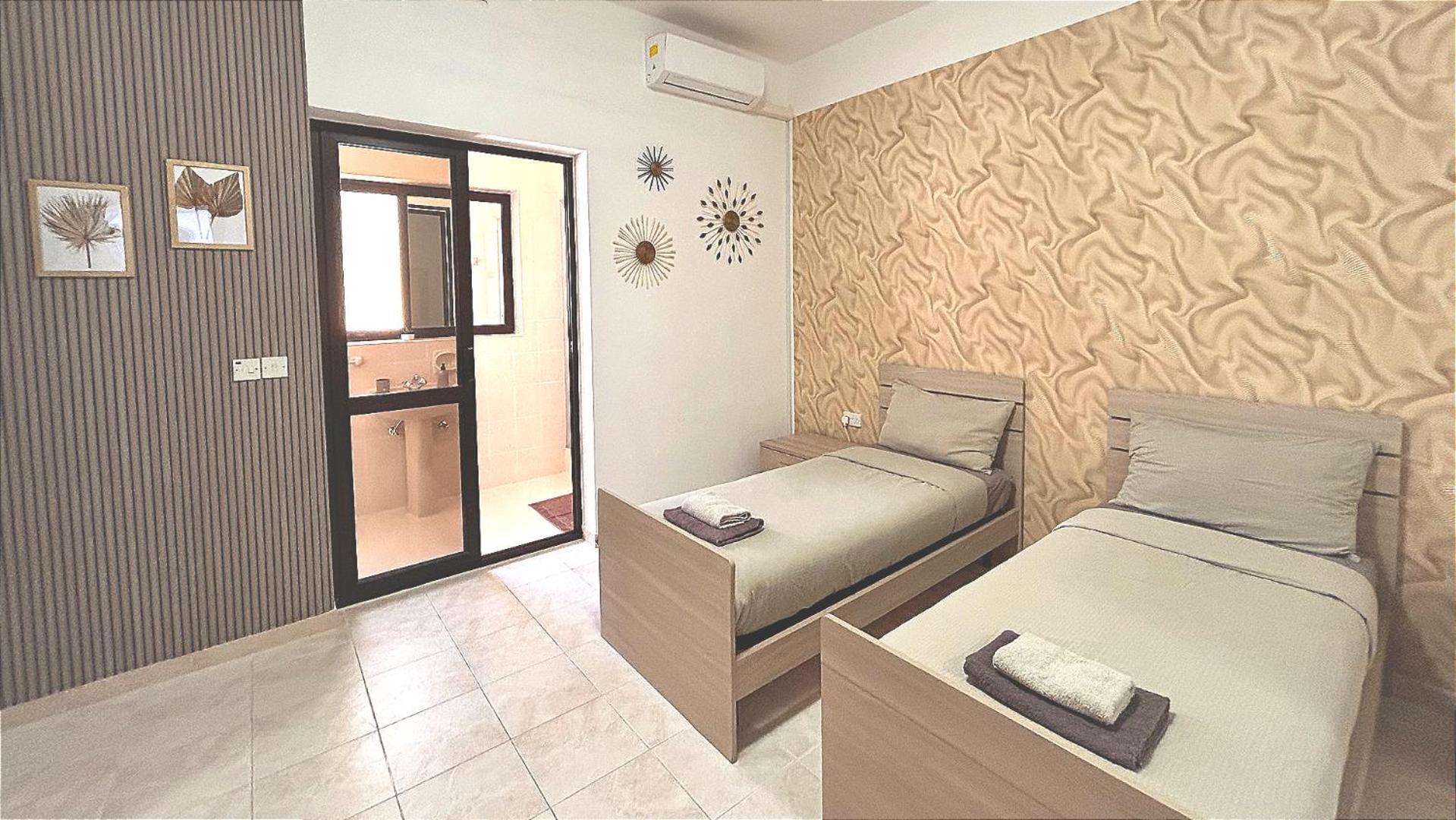 Arzella Apartments Xlendi Stylish Stay Near Beach Local Eats Exterior photo
